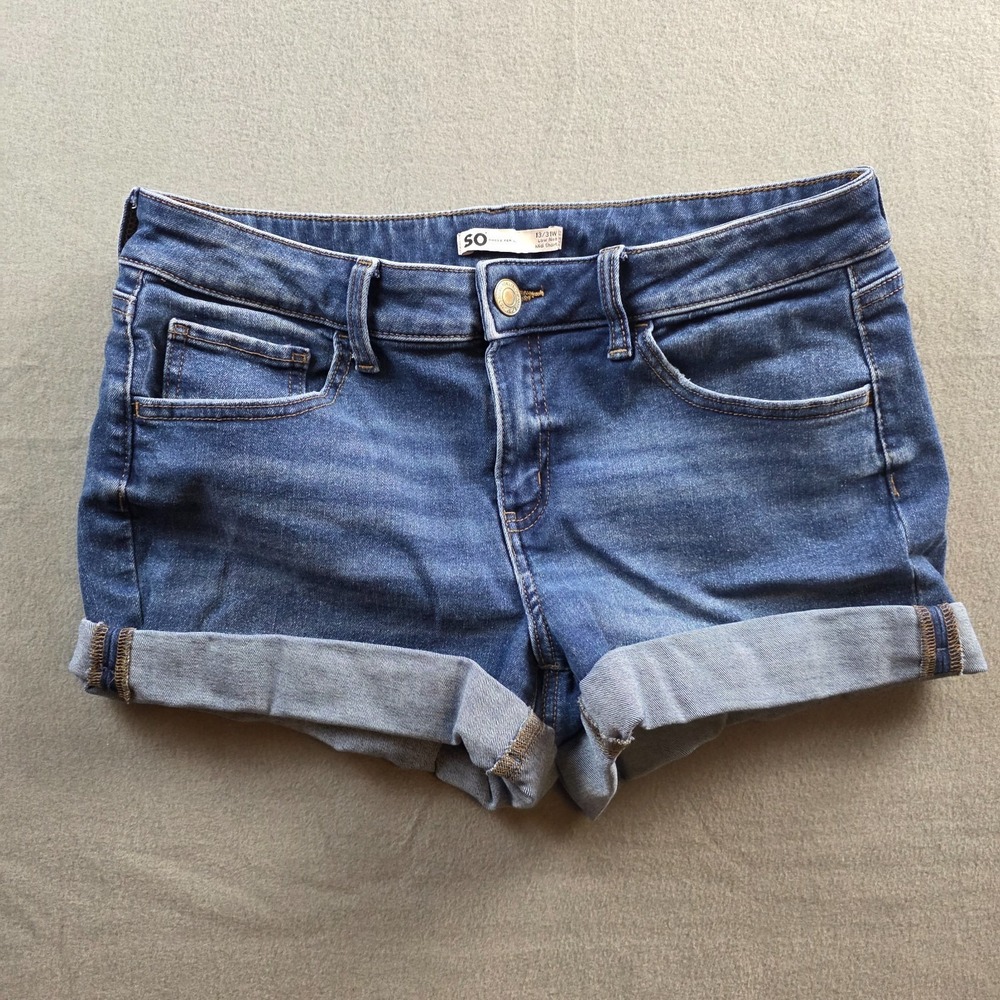 SO Women's Size 13/31 Low Rise Mid Short Denim Blue Cuffed Stretch Jean Shorts